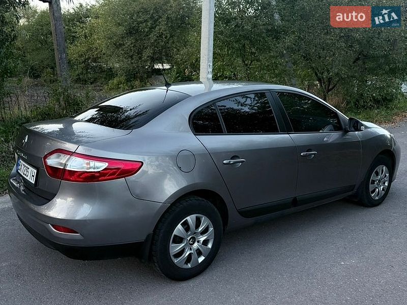 Седан Renault Fluence 2014 в Львове