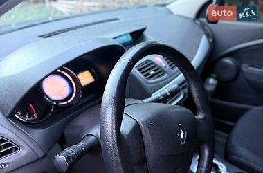 Седан Renault Fluence 2014 в Львове