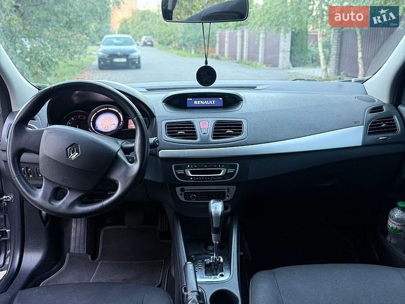 Седан Renault Fluence 2014 в Львове