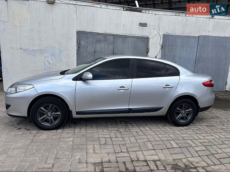 Седан Renault Fluence 2012 в Сумах