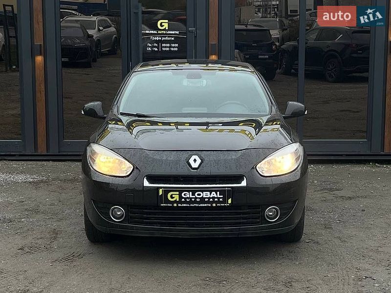 Седан Renault Fluence 2011 в Львове