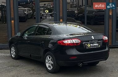 Седан Renault Fluence 2011 в Львове