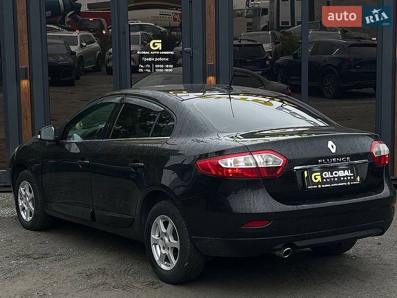 Седан Renault Fluence 2011 в Львове
