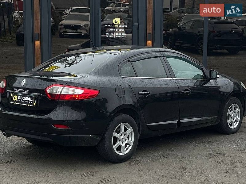 Седан Renault Fluence 2011 в Львове