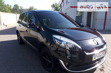 Renault Grand Scenic  2012