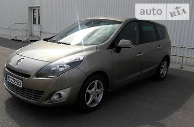 Renault Grand Scenic  2011