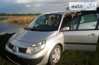 Renault Grand Scenic  2005