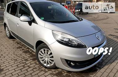 Renault Grand Scenic  2012