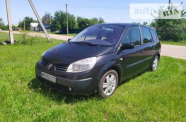 Renault Grand Scenic  2004