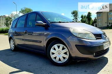 Renault Grand Scenic  2004