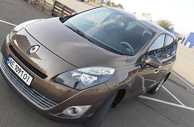 Renault Grand Scenic  2010