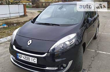 Renault Grand Scenic  2012