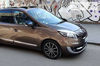 Renault Grand Scenic  2012