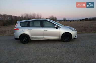 Renault Grand Scenic  2015