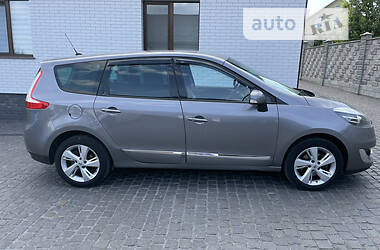 Renault Grand Scenic  2012