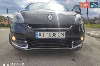 Renault Grand Scenic  2012