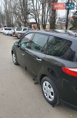 Renault Grand Scenic  2010