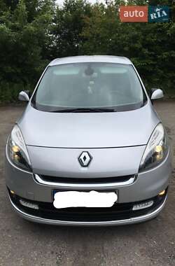 Renault Grand Scenic  2013