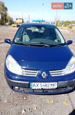 Renault Grand Scenic  2005