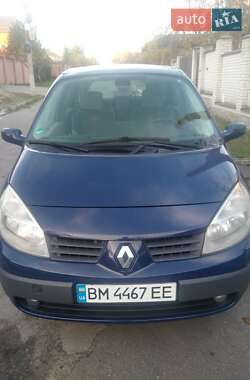 Renault Grand Scenic  2004