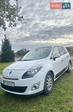 Renault Grand Scenic  2010