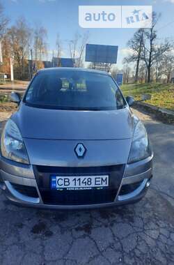 Renault Grand Scenic  2011