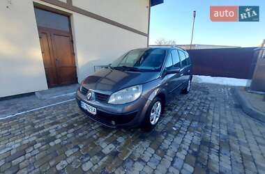 Renault Grand Scenic  2005