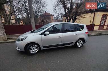 Renault Grand Scenic  2012