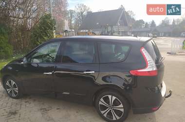 Renault Grand Scenic  2011