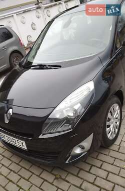 Renault Grand Scenic 2011