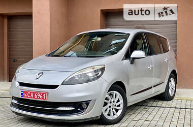 Renault Grand Scenic  2012