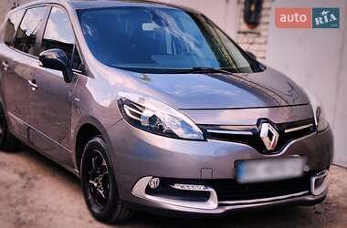 Renault Grand Scenic  2015
