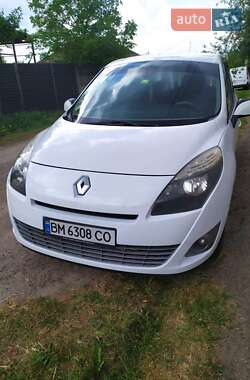 Renault Grand Scenic  2011
