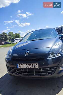 Renault Grand Scenic  2010