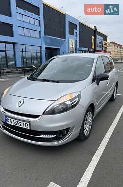 Renault Grand Scenic 2012