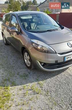 Renault Grand Scenic  2013