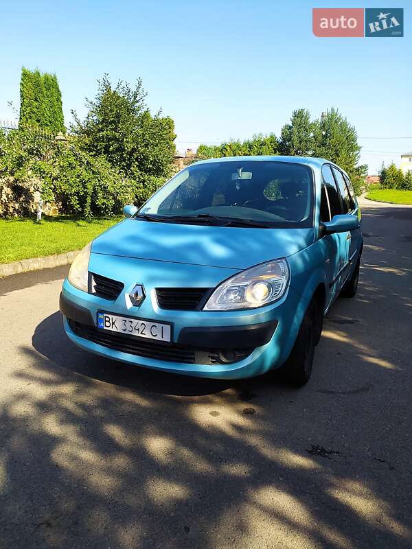 Renault Grand Scenic 2008 року в Рівному