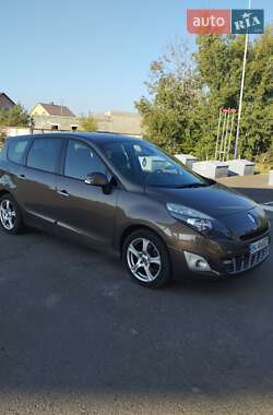 Renault Grand Scenic  2009