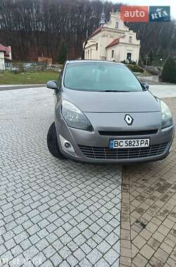 Renault Grand Scenic  2010