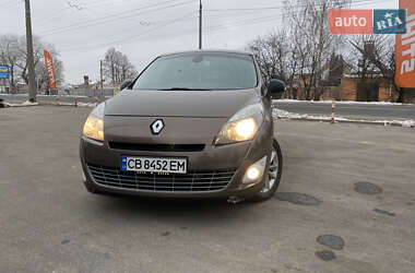 Renault Grand Scenic  2011