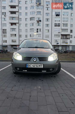 Renault Grand Scenic  2005