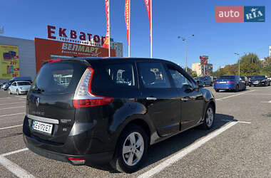 Renault Grand Scenic 2010