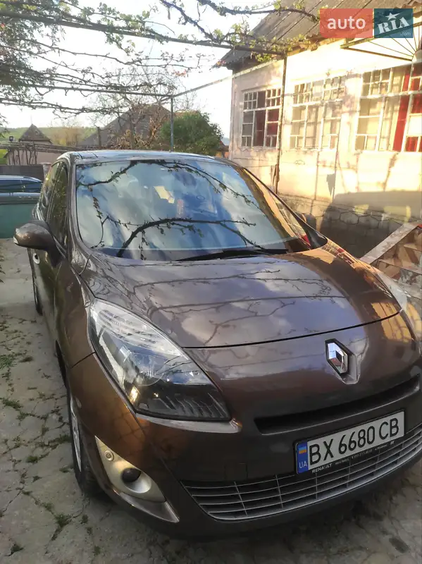 Renault Grand Scenic 2010