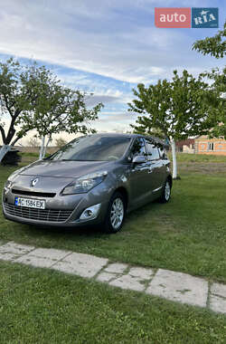 Renault Grand Scenic  2010