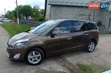 Renault Grand Scenic  2009