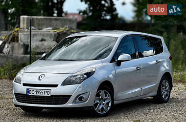 Renault Grand Scenic  2011