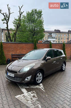 Renault Grand Scenic 2010