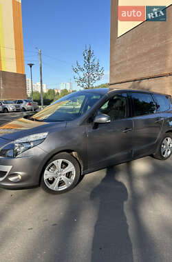Renault Grand Scenic  2009