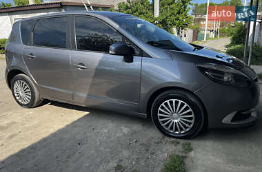 Renault Grand Scenic 2013