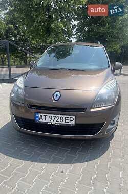 Renault Grand Scenic  2010
